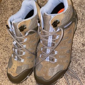 Brand New Merrell hiking boots